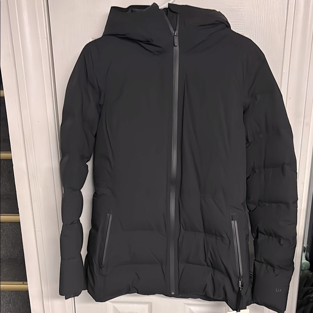 Lululemon Sleet street waterproof parka